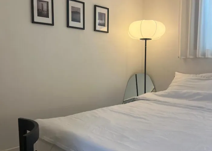 New Line 2 5 Minutes From Bongcheon Station 6 Minutes By Airport Bus 2 Up To 5 People * Seoul