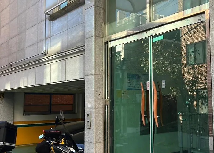 New Line 2 5 Minutes From Bongcheon Station 6 Minutes By Airport Bus 2 Up To 5 People Seoul
